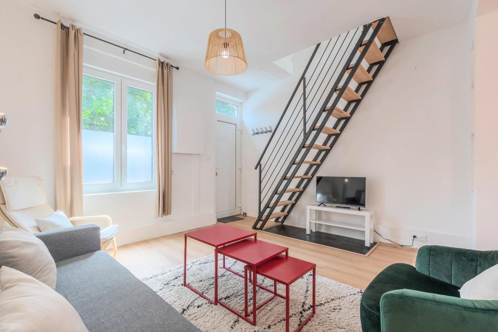 2 Bedroom House W/ Terrace, Near Train Stations & Metro Lille Exterior foto